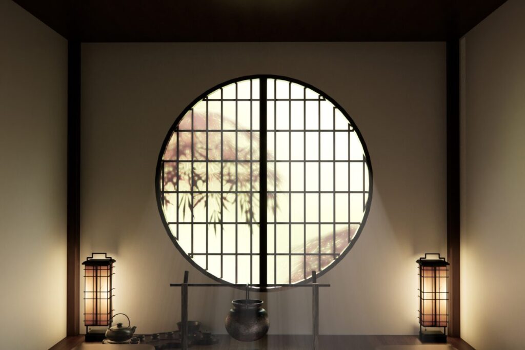 丸井窓の日本家屋室内の写真